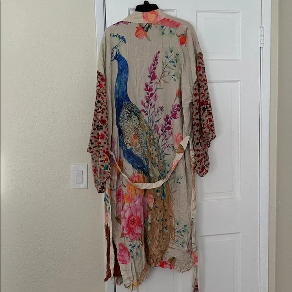 PEACOCK KIMONO - Picture 2 of 16